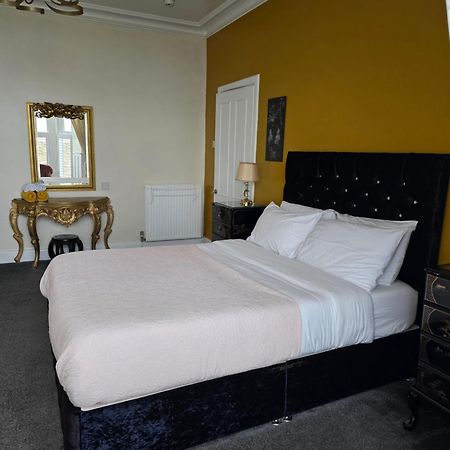 ברמאות' Bluebells Guest House מראה חיצוני תמונה