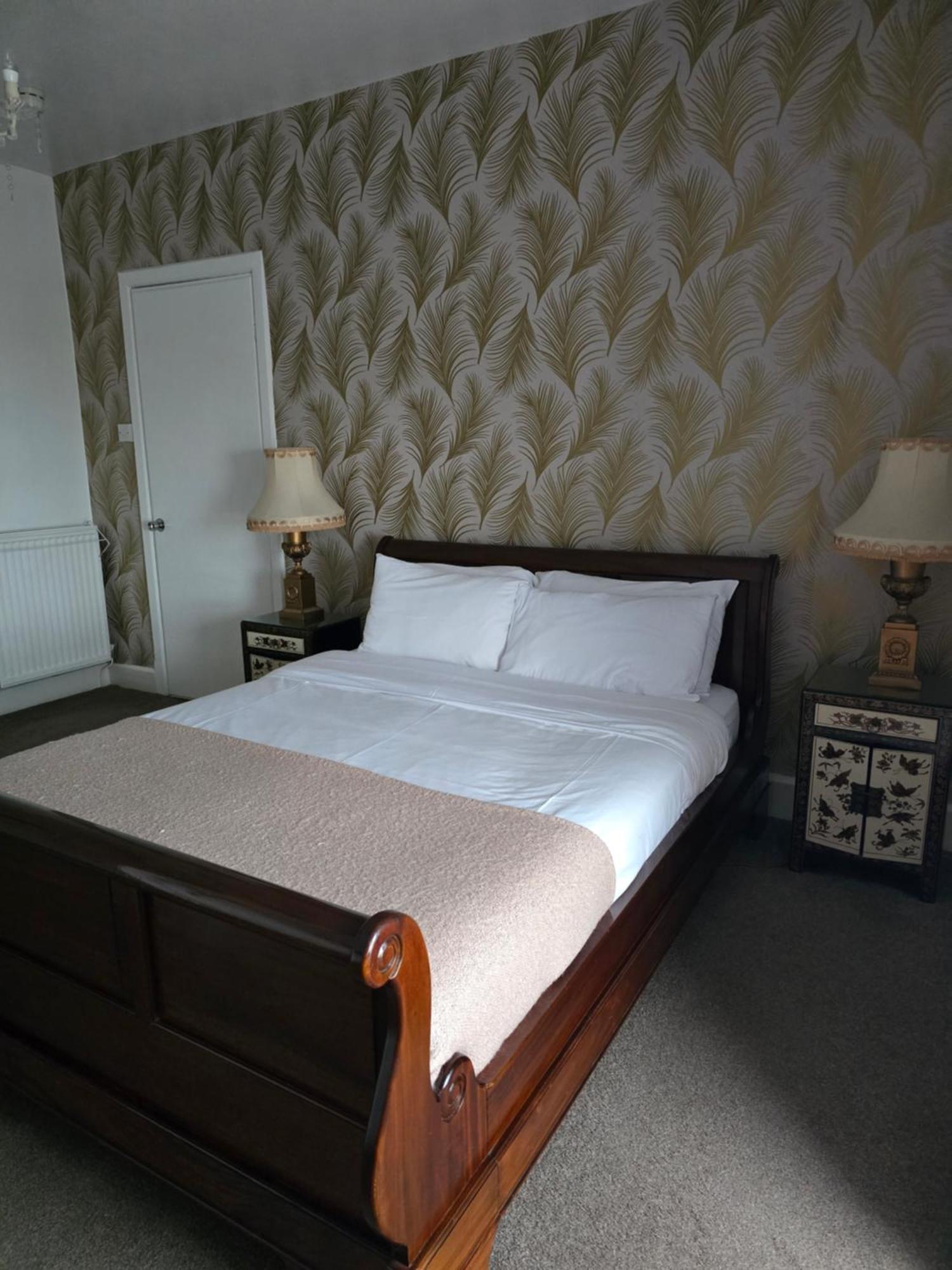 ברמאות' Bluebells Guest House מראה חיצוני תמונה